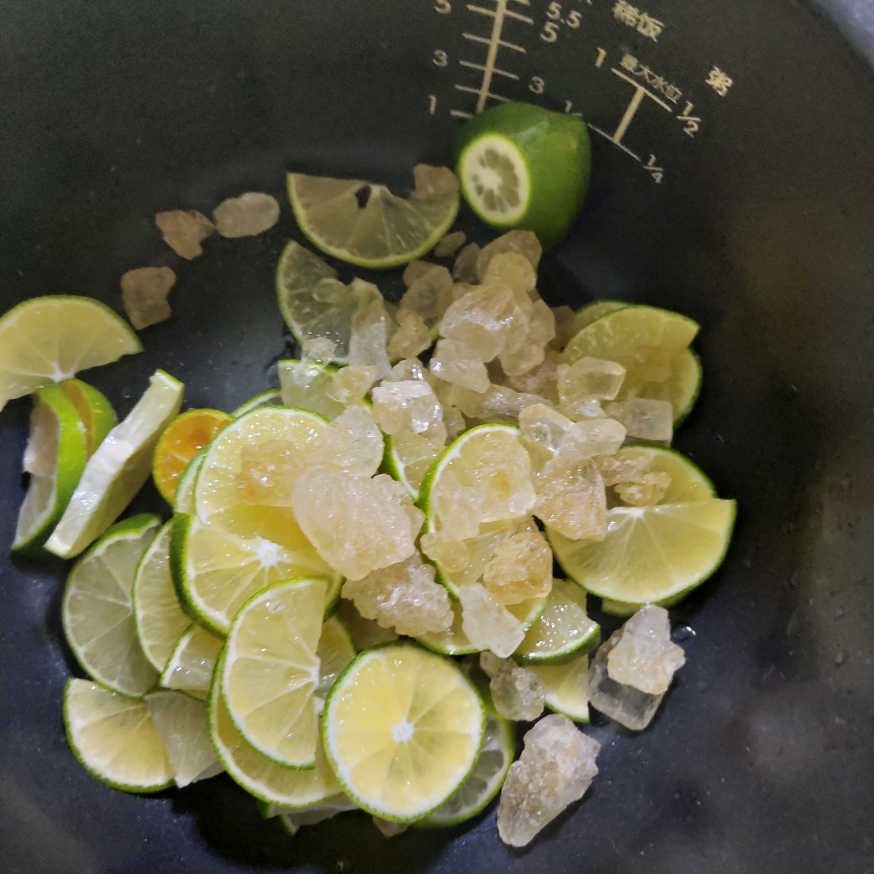 枣花蜜可以和柠檬百香果一起喝吗（百香、 柠檬、枣花蜂蜜、红茶的做法步骤）