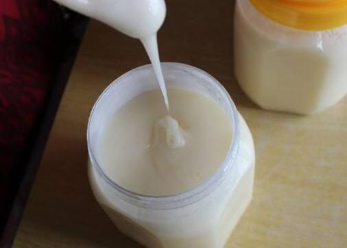 洋槐蜜和椴树蜜哪个更好吃(喝)？有什么区别？