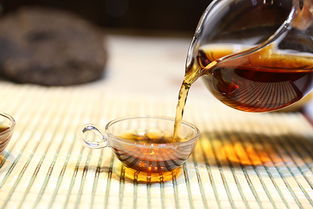 早上一杯蜂蜜水有什么好处可以减肥吗（女人早上喝蜂蜜的减肥效果）