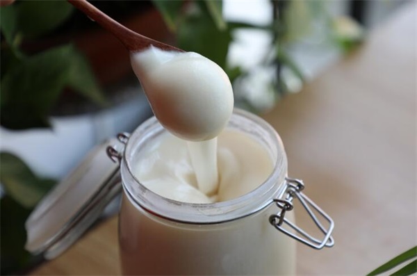 椴树蜂蜜怎么分辨蜂蜜真假(辨别椴树蜂蜜的真假的方法) 椴树蜂蜜怎么分辨蜂蜜真假(辨别椴树蜂蜜的真假的方法)