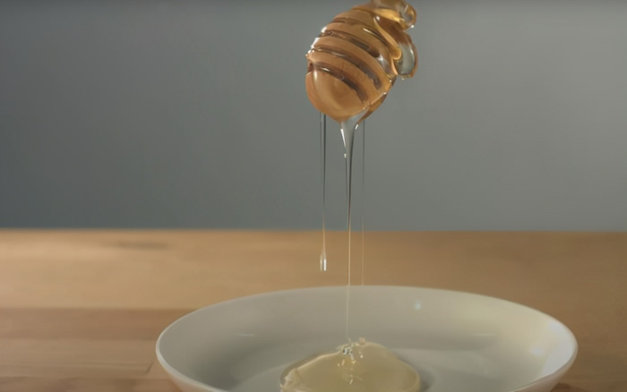 不结晶的蜂蜜是真的吗？（教你判断蜂蜜结晶是真是假）