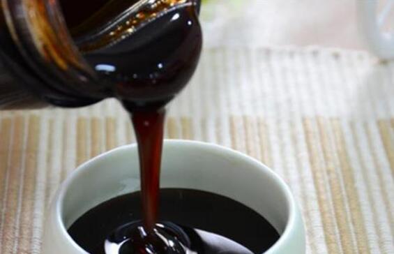 柑橘蜜和黑蜂蜜的区别(黑蜂蜜与普通蜂蜜的区别)