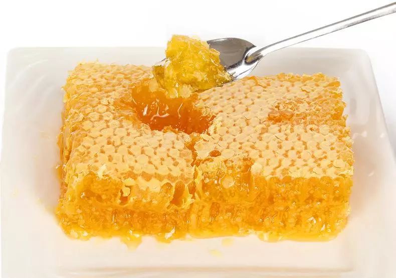 天然蜂巢蜜有假的吗？(教你怎么鉴定蜂巢蜜真假)