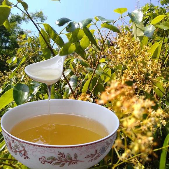 荔枝蜜结晶后什么颜色（荔枝蜜是什么颜色的）