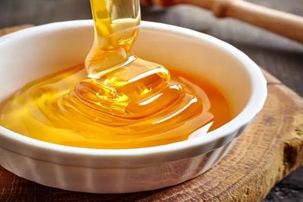 荆花蜜和槐花蜜哪个好？(教你如何选择蜂蜜)