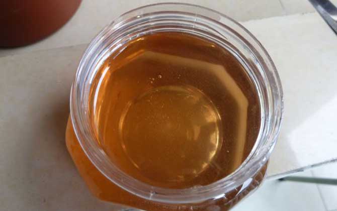 人工蜂蜜是什么意思（人造蜂蜜和天然蜂蜜的区别）