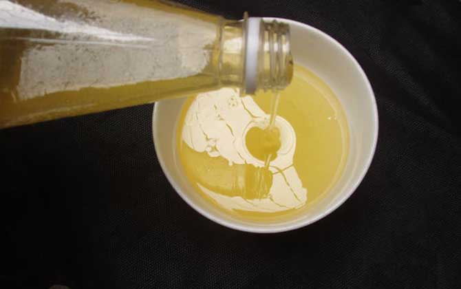 柑橘蜜和枇杷蜜哪个好（柑橘蜜和枇杷蜜的选择）