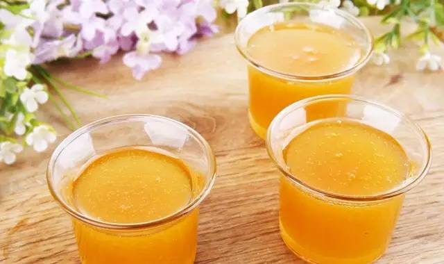 柑橘蜜滴在纸上会渗正常吗（蜂蜜放在纸巾上为什么会渗透）