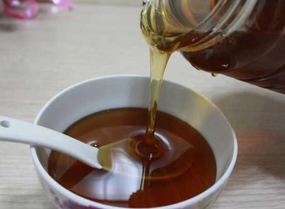 影响乌桕树吐蜜的因素有哪些（影响乌桕流蜜与蜂蜜产量的几个因素 ）