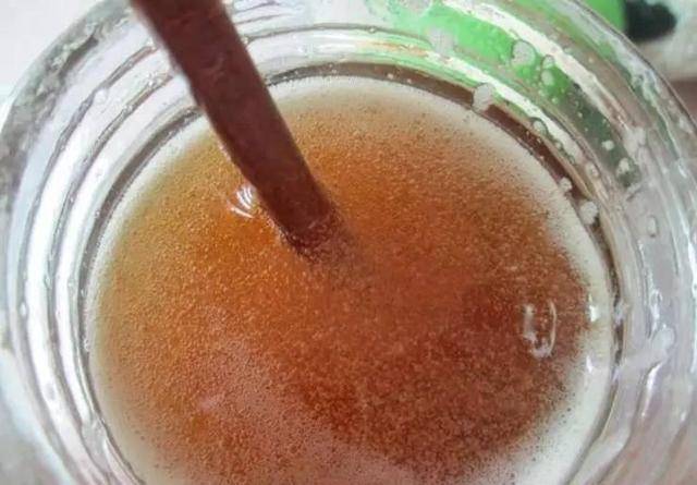 真假蜂蜜的鉴别方法大全（鉴别真假蜂蜜的六个方法）