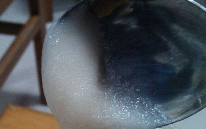 百花蜜和百花雪蜜有什么区别（雪蜜和蜂蜜有什么区别）