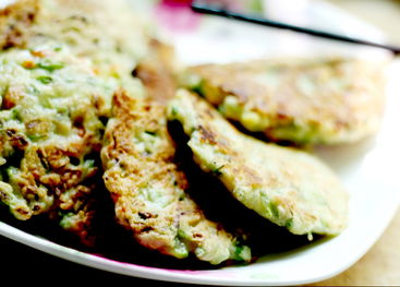 槐花蜜饼的做法大全（清香甘甜槐花饼的14种做法）