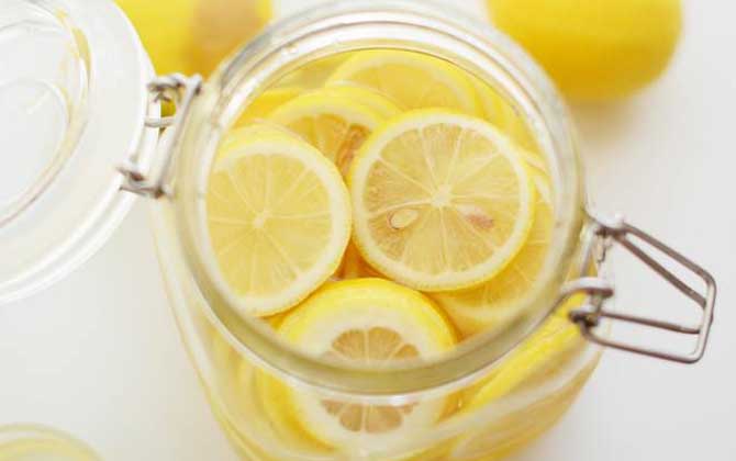 自制蜂蜜柠檬茶的禁忌及正确喝法