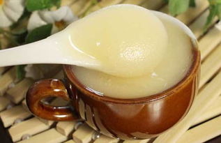 椴树蜜和土蜂蜜哪个好（椴树蜜和土蜂蜜的区别）