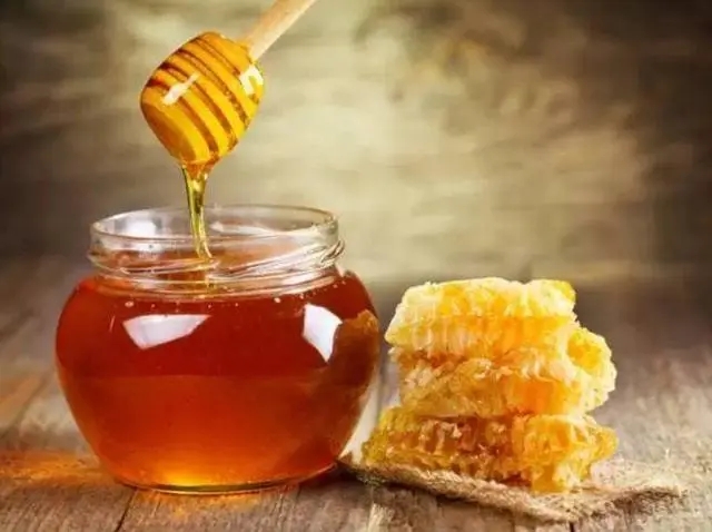 吃蜂蜜对胃有好处吗（什么时候吃蜂蜜对胃有好处）