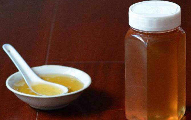 椴树蜜和荆条蜜颜色一样吗（荆条蜜和椴树蜜哪个好）